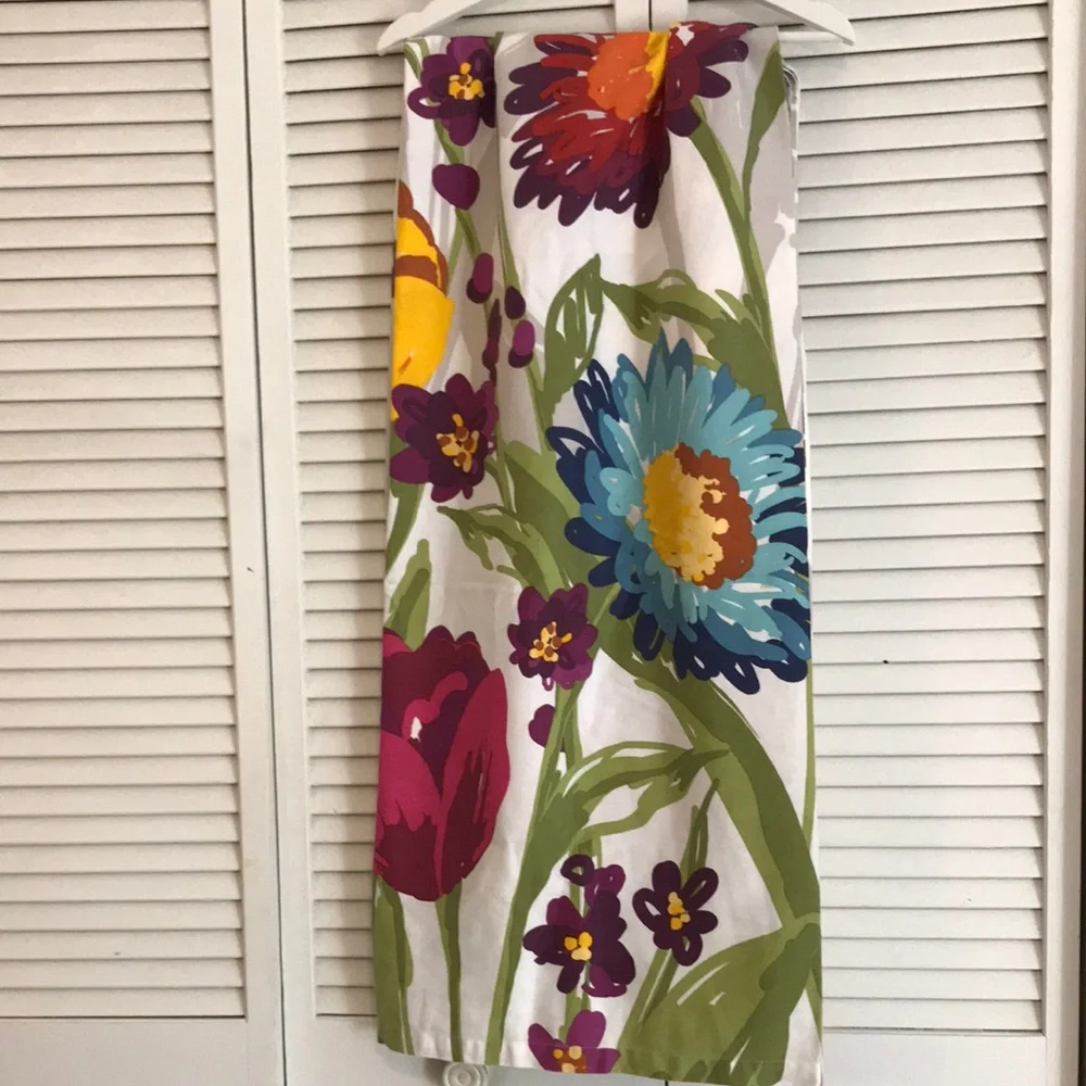 Floral Patterned Shower Curtain